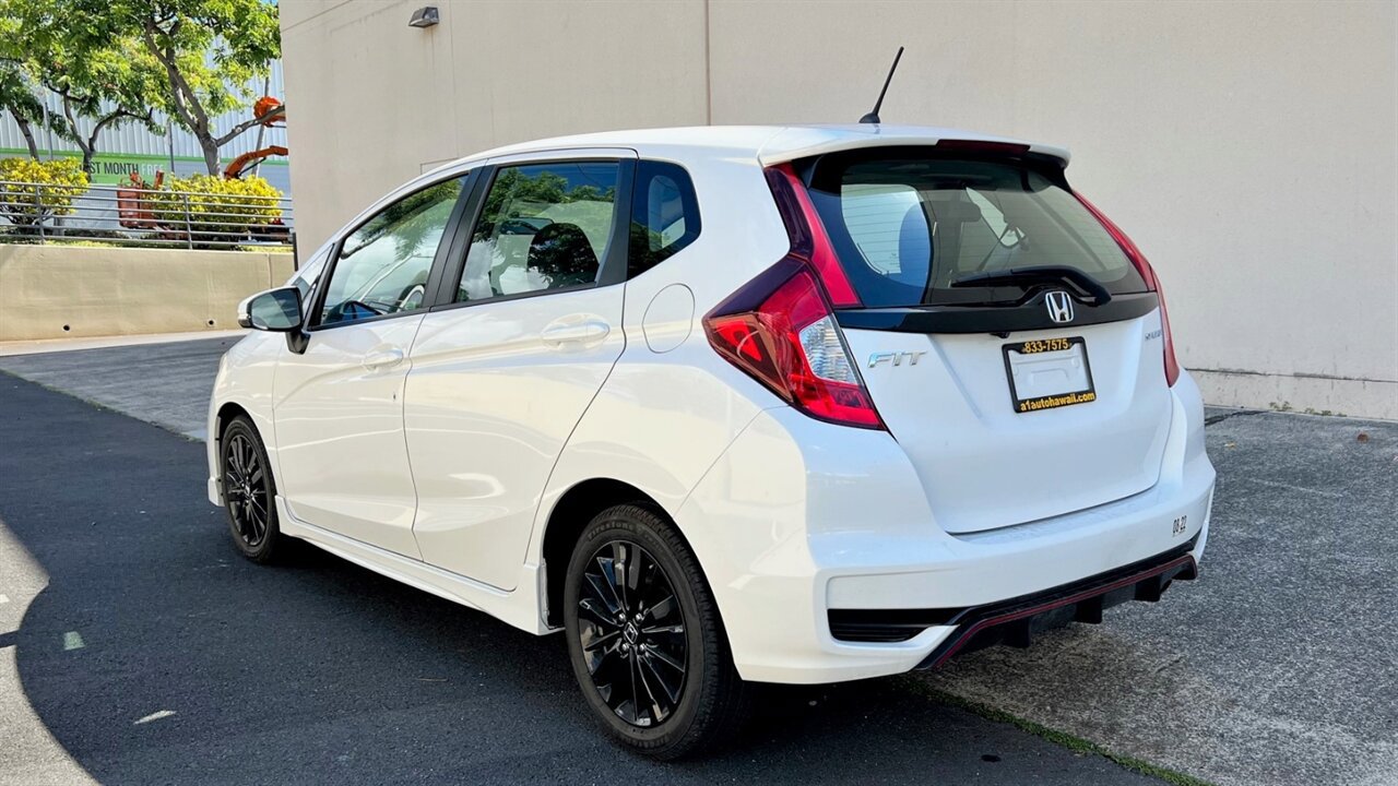 Used 2020 Honda Fit Sport image 3