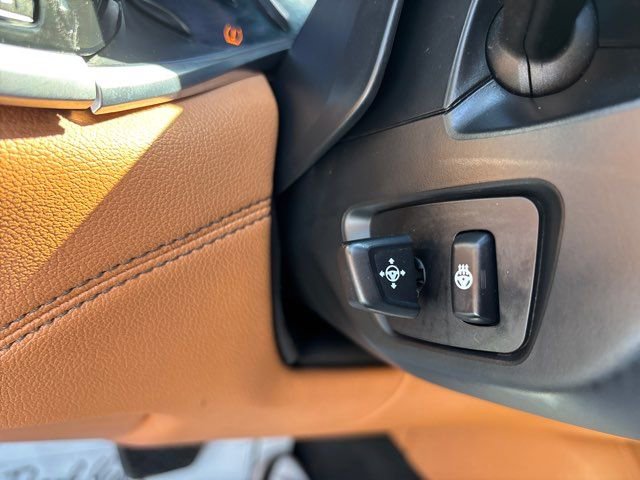 Used 2018 BMW 750i RWD image 49