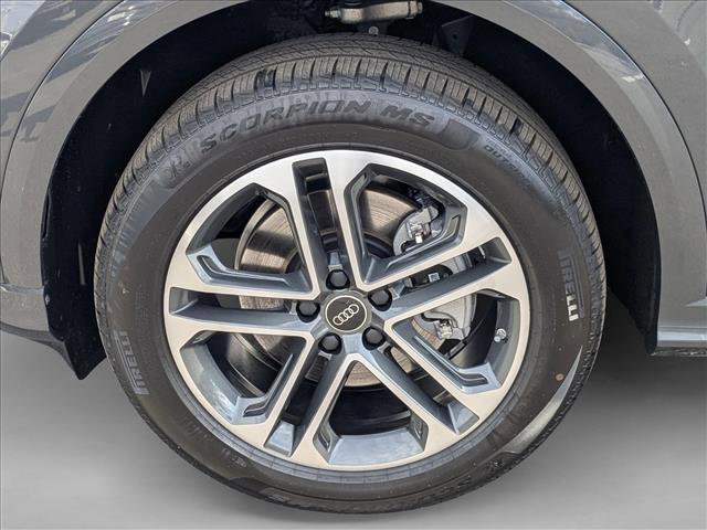 New 2025 Audi Q5 Premium image 9