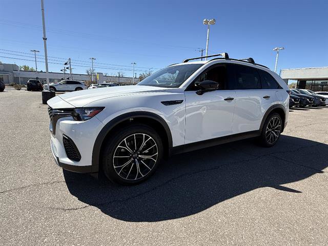 New 2025 MAZDA CX-70 Plug-In Hybrid w/ Premium Plus AWD/4WD image 9