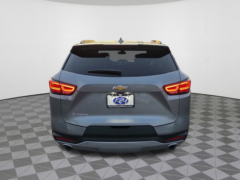 New 2026 Chevrolet Blazer LT w/ Convenience Package FWD image 9