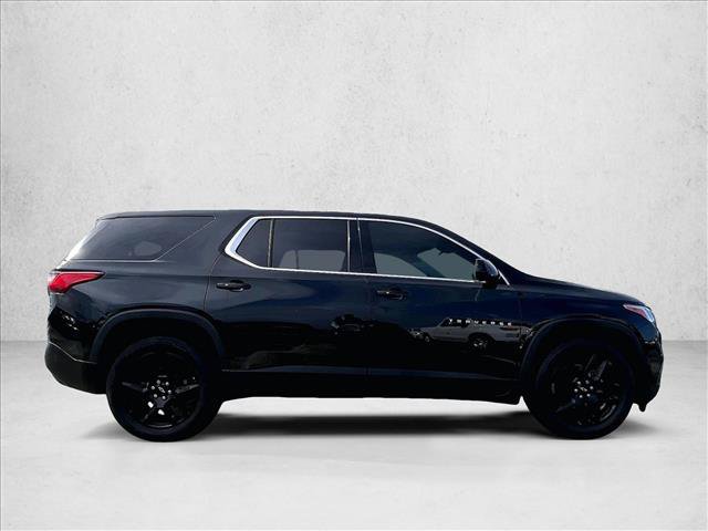 Used 2020 Chevrolet Traverse LS w/ LPO, Black Accent Package FWD image 5