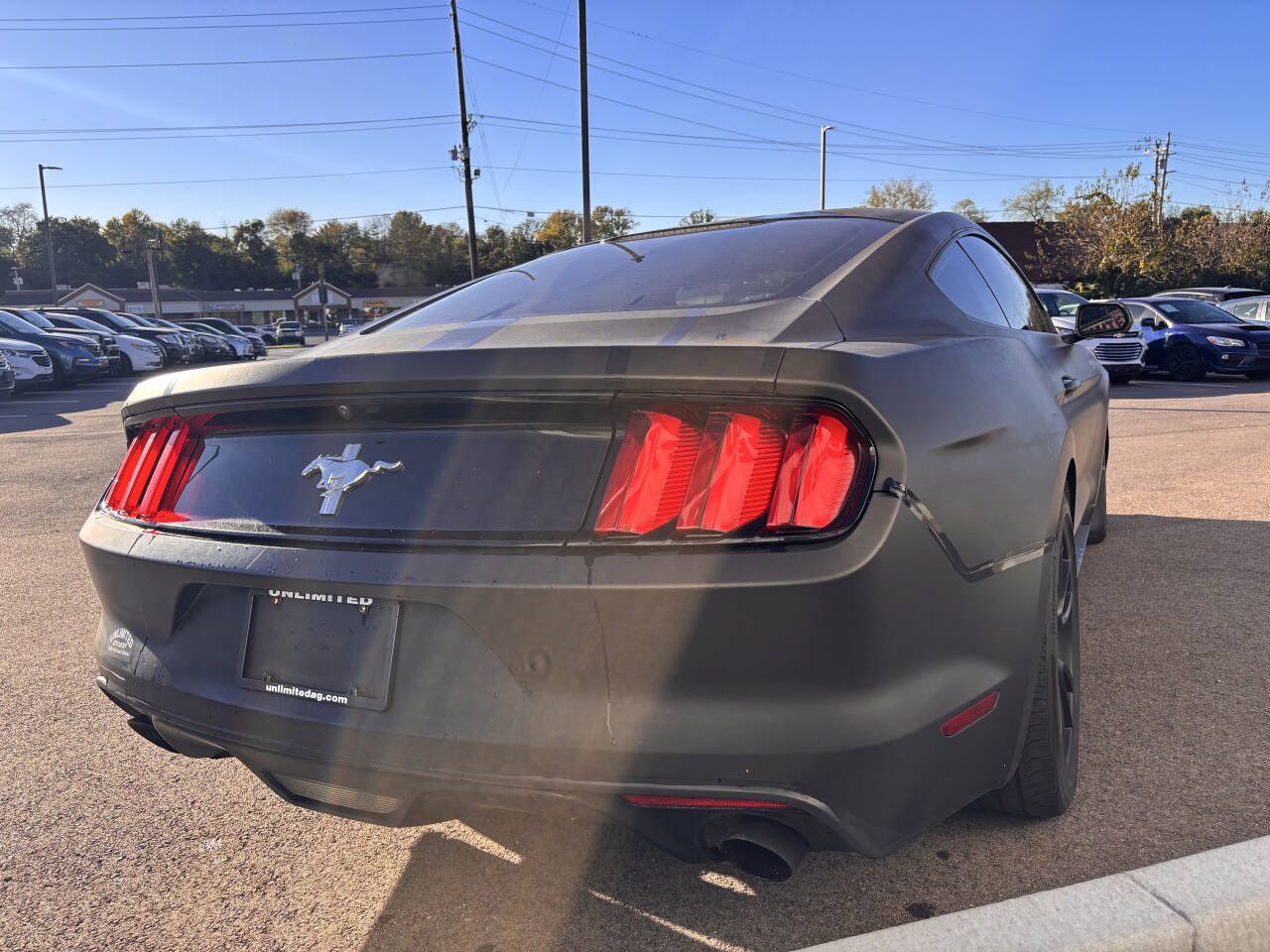 Used 2017 Ford Mustang Coupe RWD image 7