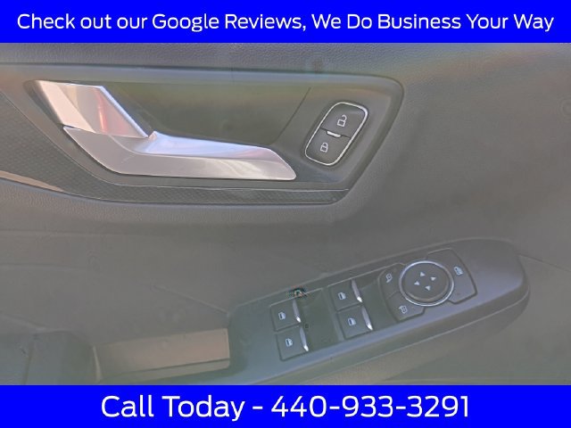 Used 2025 Ford Escape ST-Line Select AWD/4WD image 19