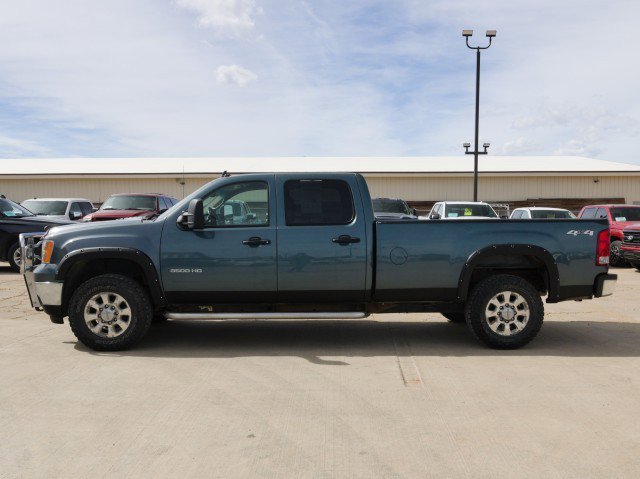 Used 2011 GMC Sierra 3500 SLE w/ SLE Preferred Package image 3