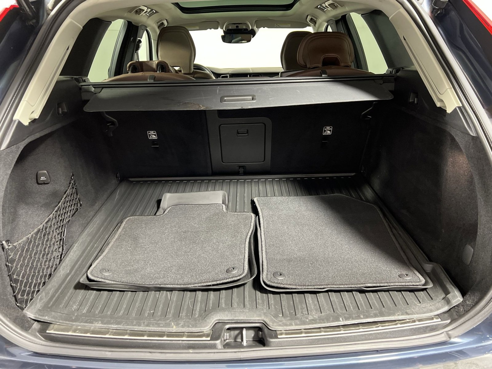 Used 2020 Volvo XC60 T6 Inscription w/ Protection Package Premier image 23