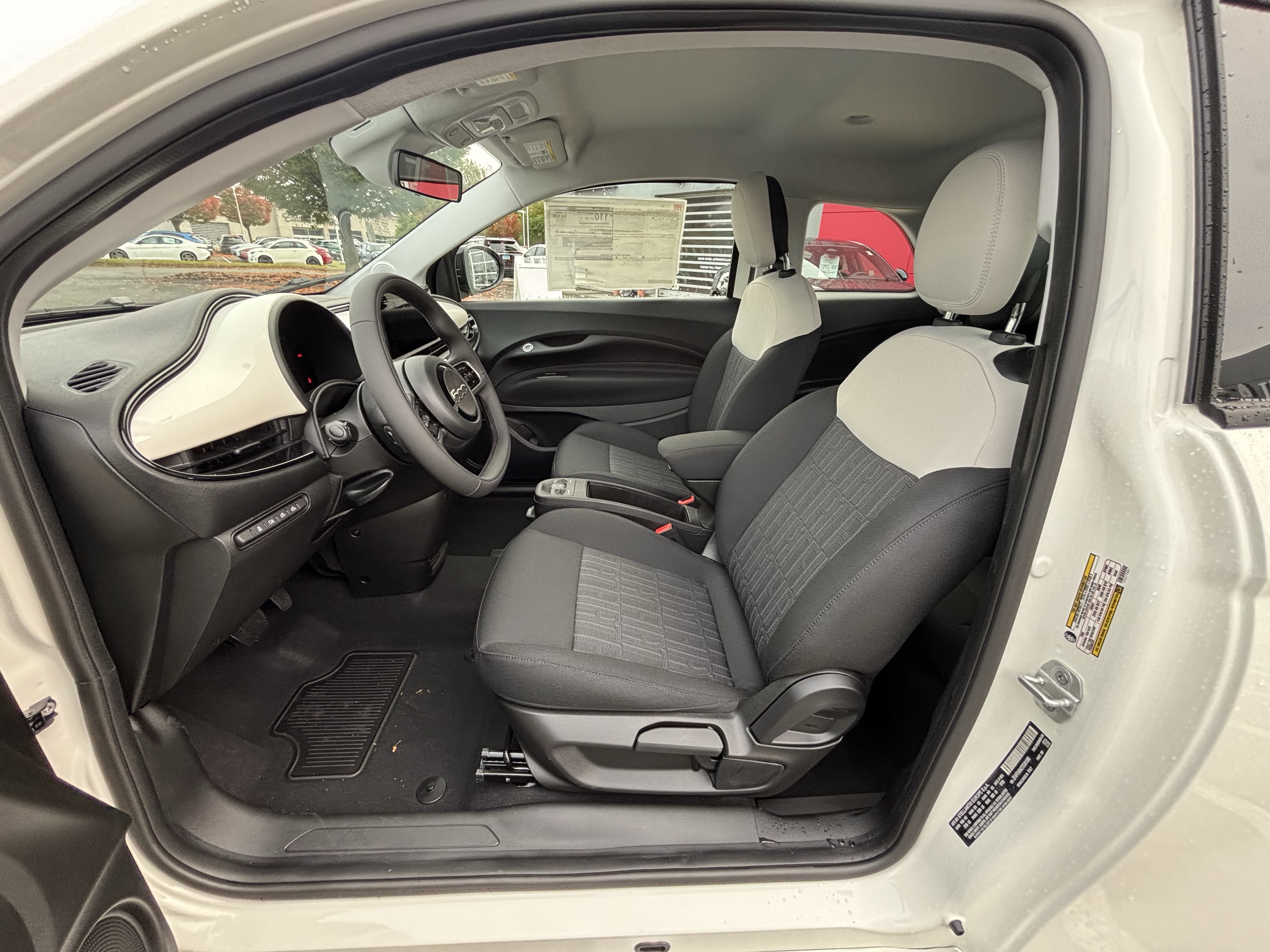 New 2026 FIAT 500 e w/ Comfort Group FWD image 26