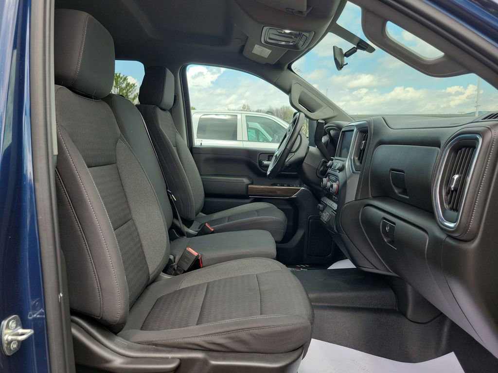Used 2022 Chevrolet Silverado 2500 LT w/ Convenience Package image 19
