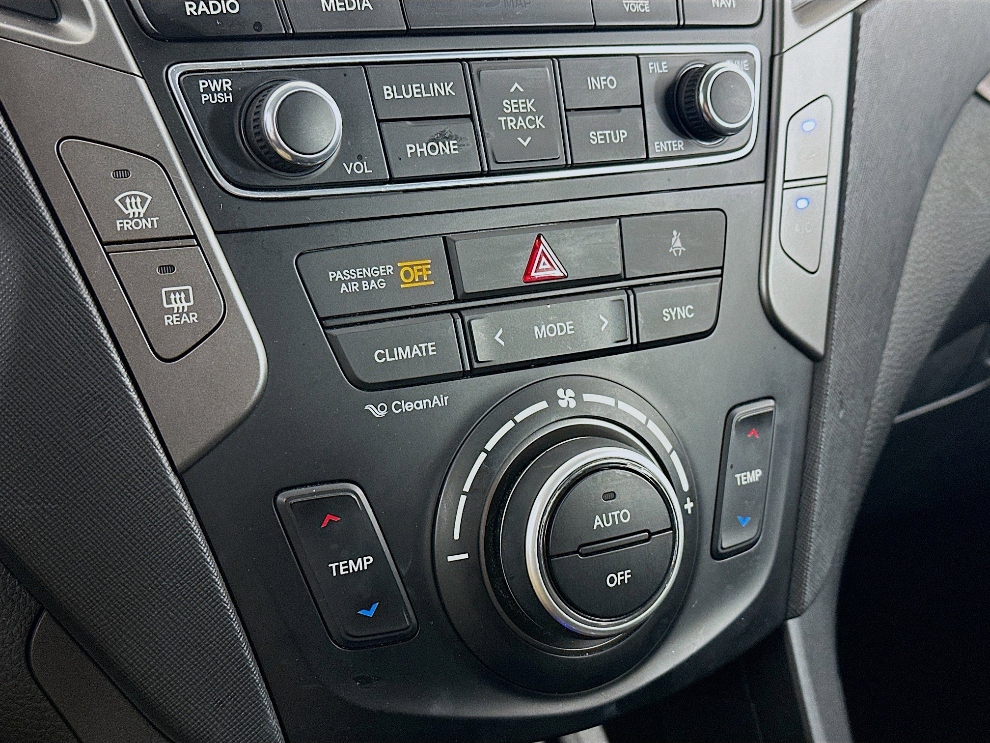 Used 2018 Hyundai Santa Fe Sport w/ Cargo Package image 24