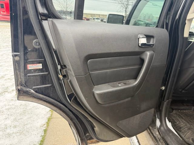 Used 2009 HUMMER H3 Alpha image 13