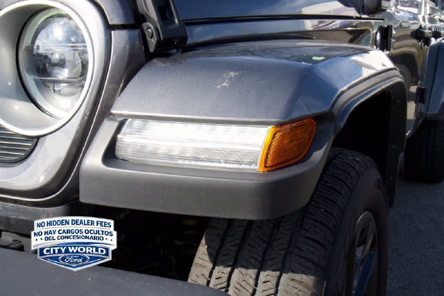 Used 2025 Jeep Wrangler Unlimited Sahara w/ Safety Group AWD/4WD image 7