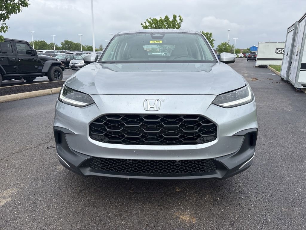 Used 2023 Honda HR-V LX image 2