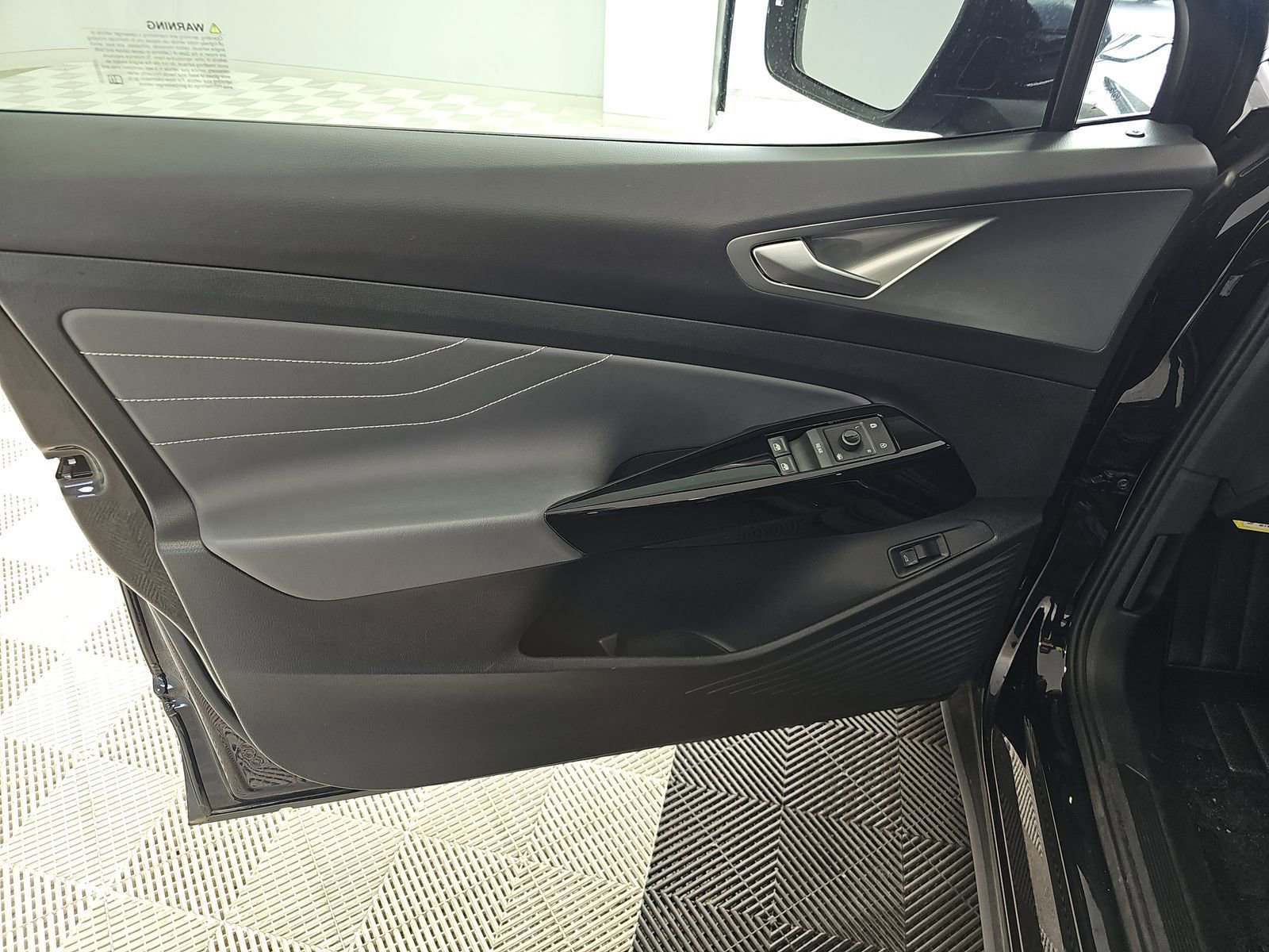 Used 2023 Volkswagen ID.4 Pro S image 14