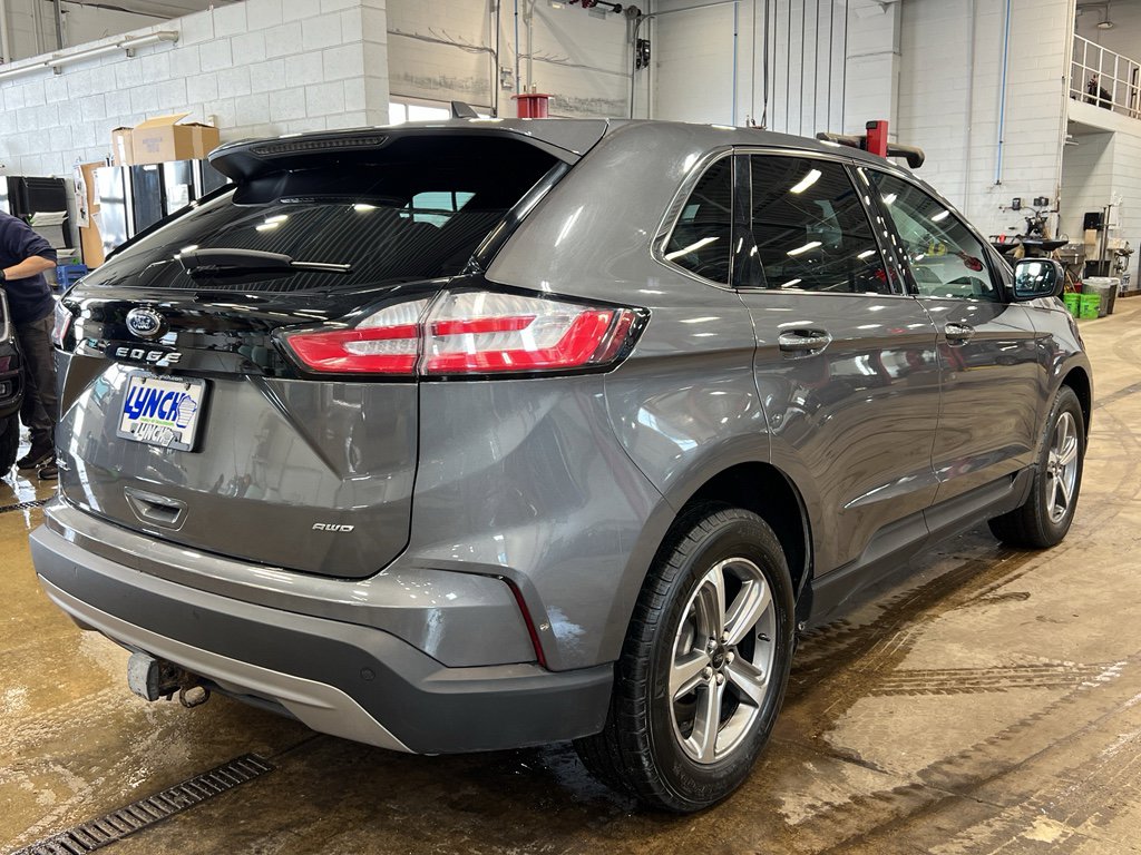 Used 2024 Ford Edge SEL w/ Convenience Package image 5