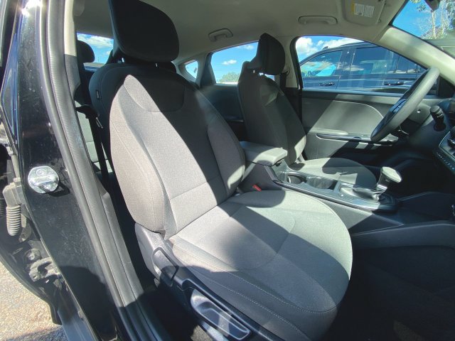 Used 2025 Kia K4 FWD image 26