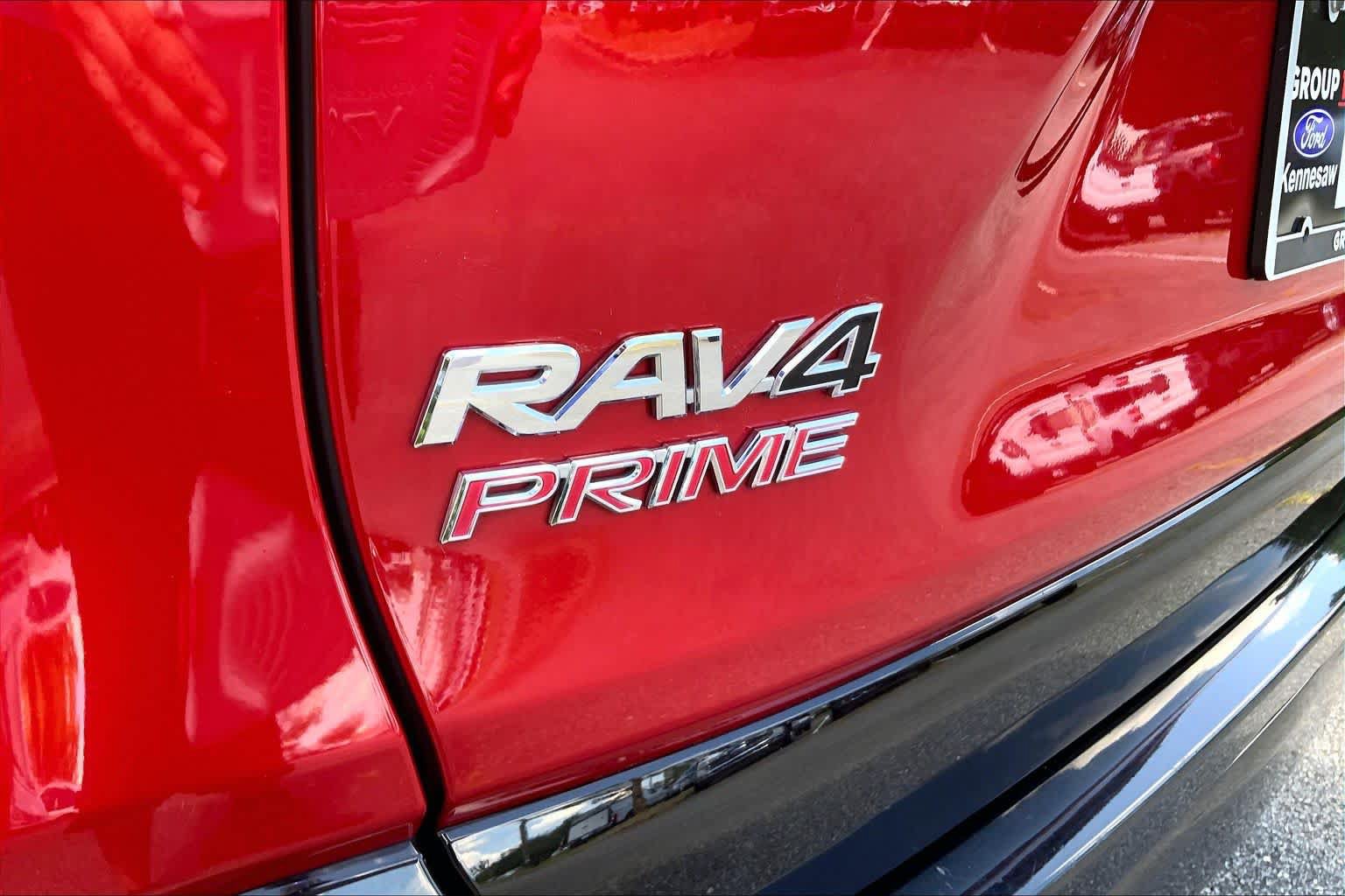 Used 2022 Toyota RAV4 SE w/ Weather & Moonroof Package AWD/4WD image 31