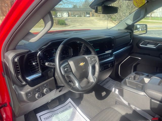 Used 2025 Chevrolet Silverado 1500 LT image 12