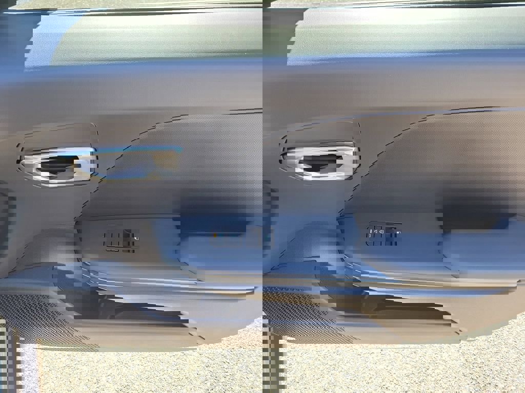 New 2026 Kia K4 LXS image 10