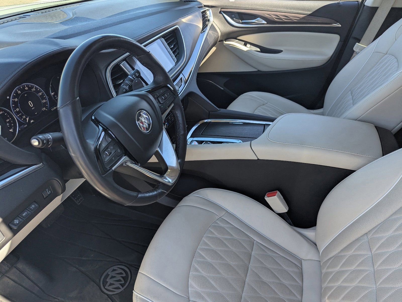 Used 2023 Buick Enclave Avenir w/ Avenir Technology Package image 22