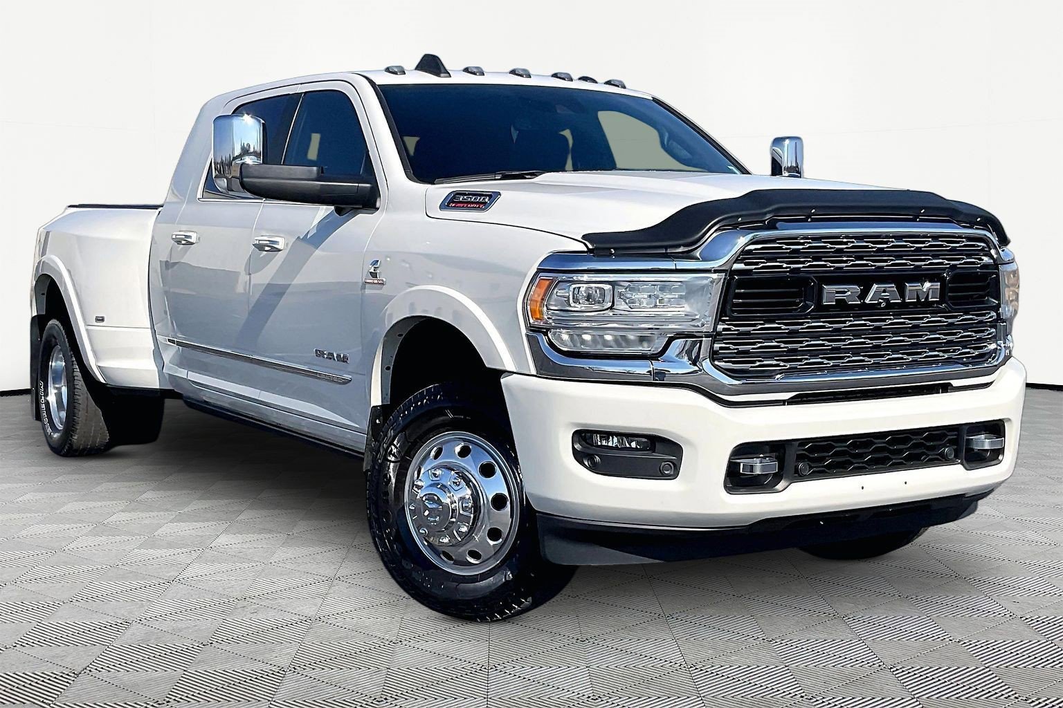 Used 2019 RAM 3500 Limited w/ Max Tow Package