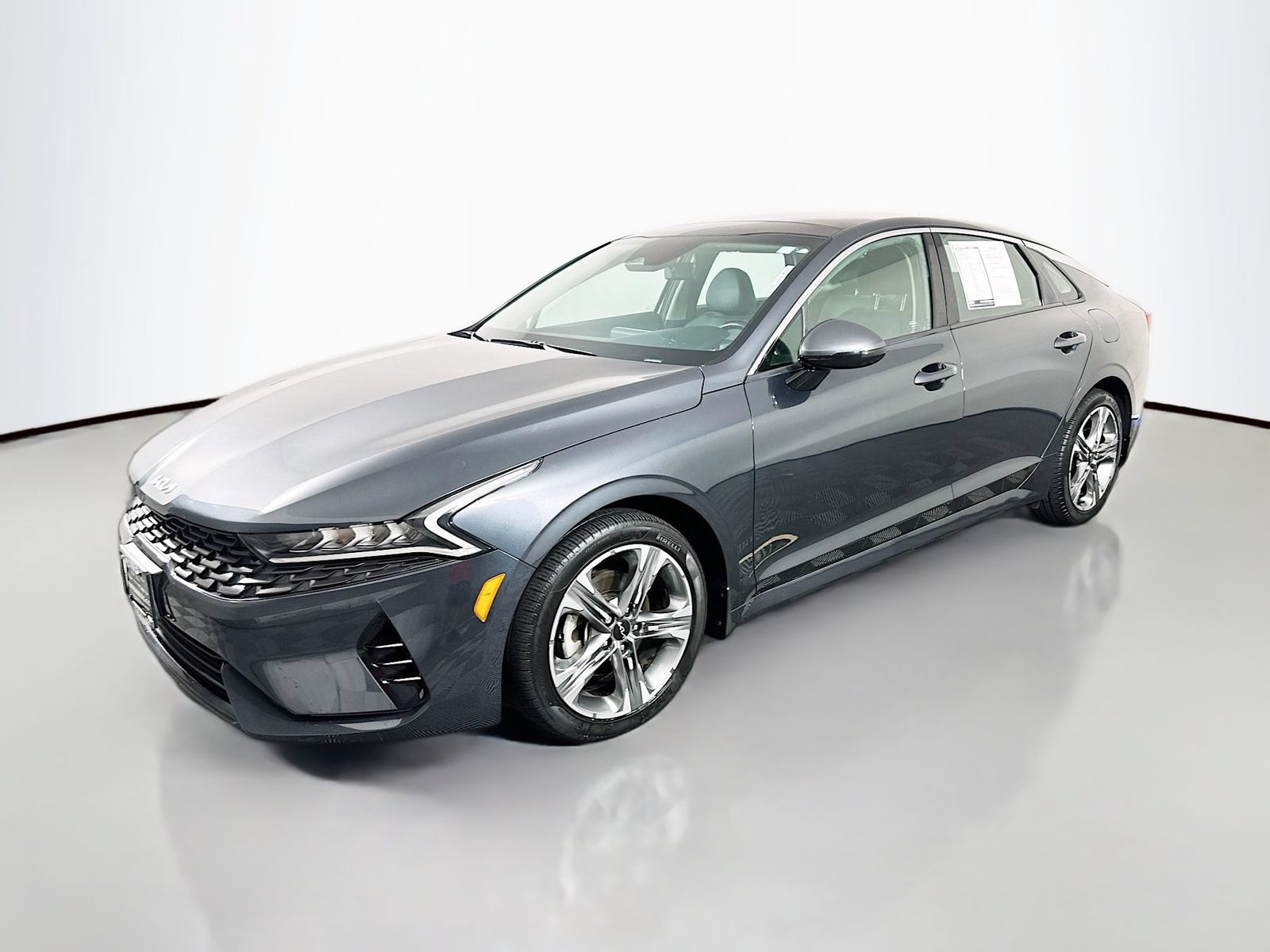 Used 2023 Kia K5 EX FWD image 3
