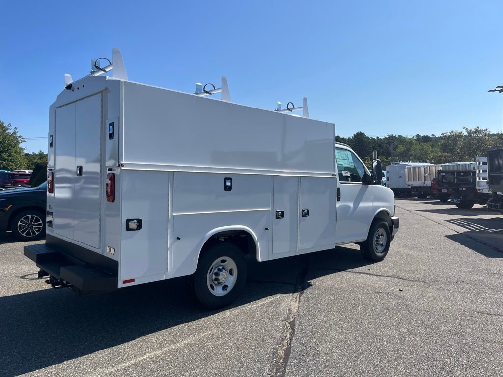 New 2025 Chevrolet Express 3500 w/ Power Convenience Package RWD image 8