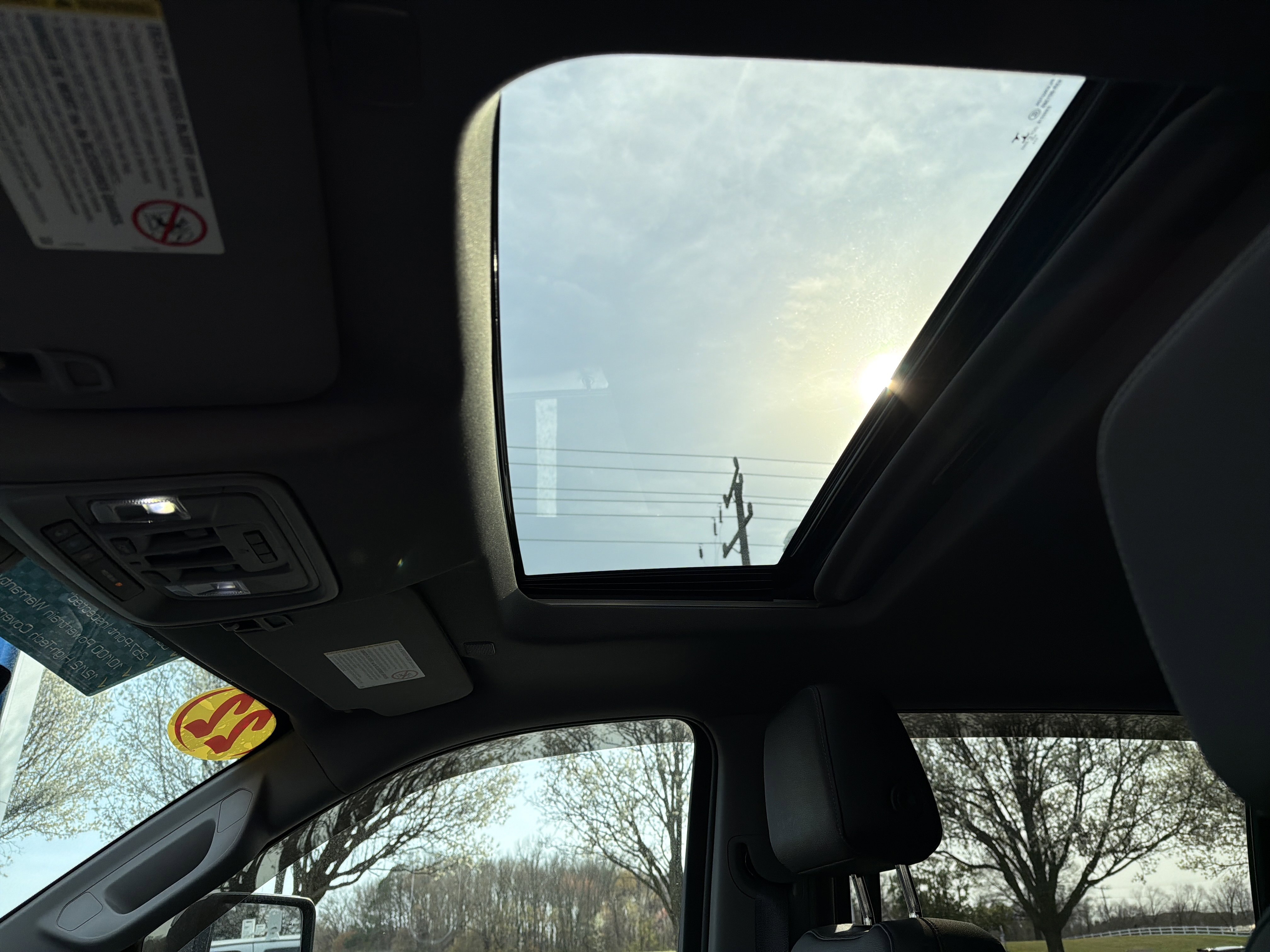 Used 2022 Chevrolet Silverado 2500 LTZ w/ LTZ Premium Package image 28