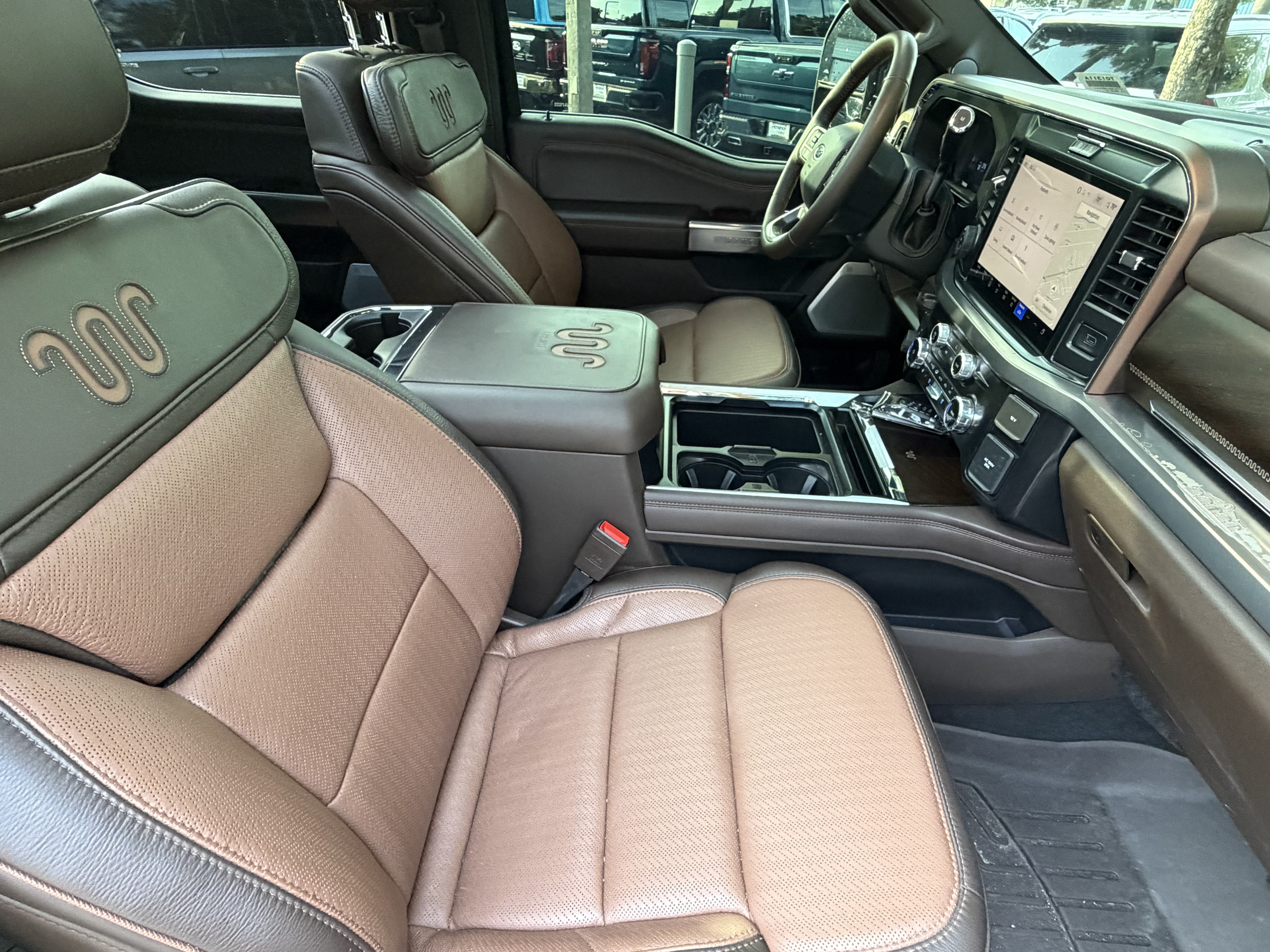 Used 2025 Ford F350 King Ranch w/ FX4 Off-Road Package AWD/4WD image 45