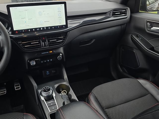 Certified 2023 Ford Escape ST-Line w/ Tech Pack #1 image 31