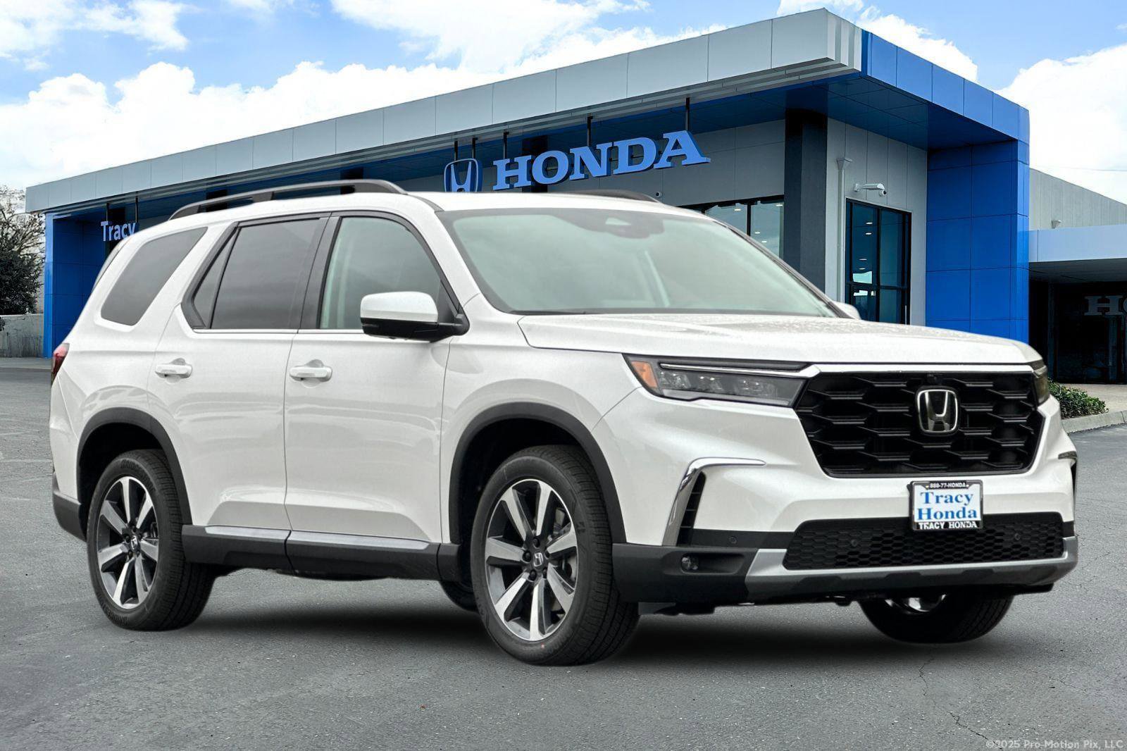 New 2025 Honda Pilot Elite image 1