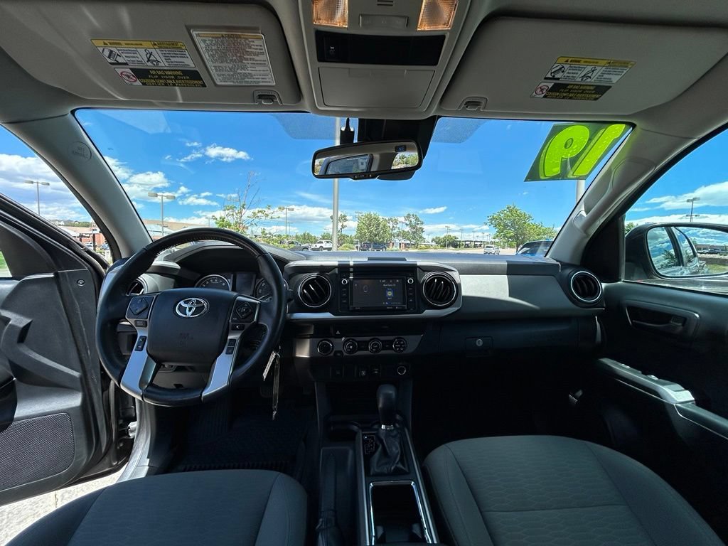 Used 2019 Toyota Tacoma SR5 AWD/4WD image 10