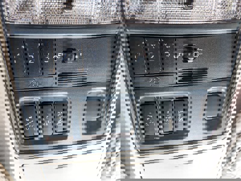 Used 2018 Toyota 4Runner SR5 Premium image 23