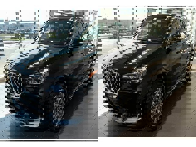 Used 2025 BMW X1 xDrive28i w/ Technology Package image 43