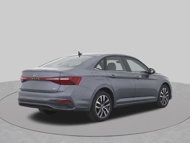 Used 2025 Volkswagen Jetta SE FWD image 3