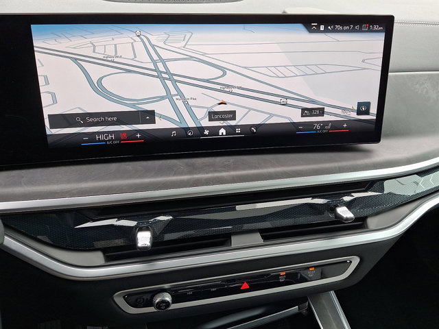 Certified 2025 BMW X5 xDrive50e w/ Climate Comfort Package image 17