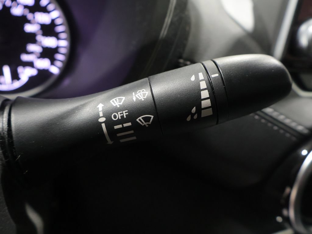 Used 2023 Nissan Sentra SV FWD image 38