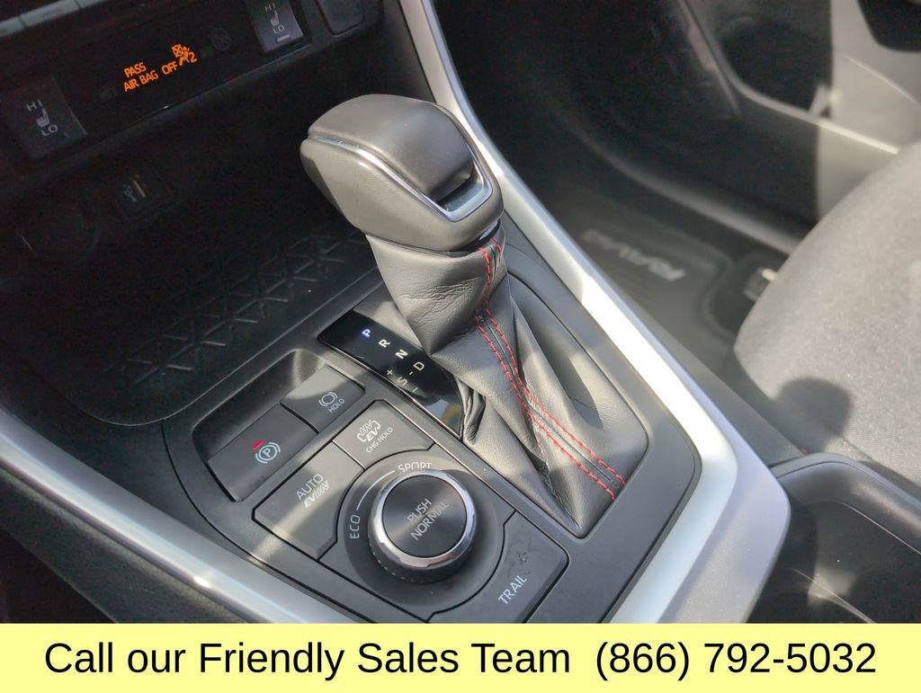 Used 2023 Toyota RAV4 SE w/ Weather & Moonroof Package image 24