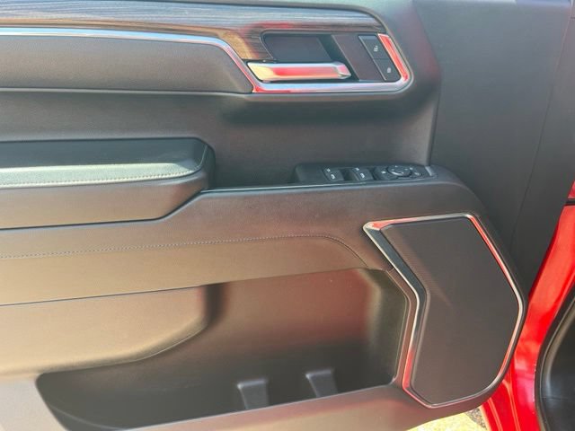 Used 2025 Chevrolet Silverado 1500 LT RWD image 12
