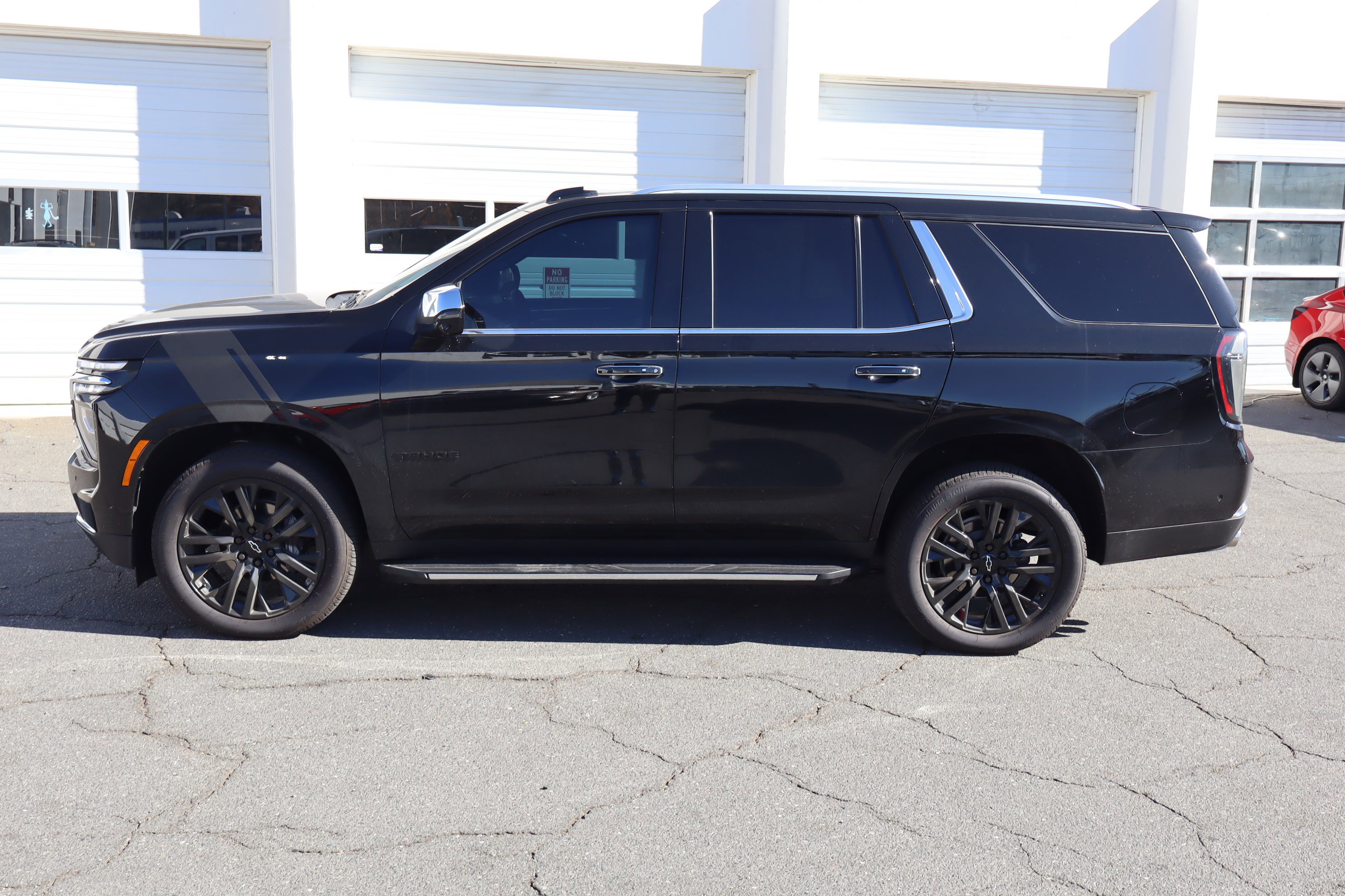 Used 2025 Chevrolet Tahoe Premier image 7