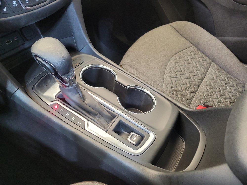 Used 2022 Chevrolet Equinox LT w/ Driver Convenience Package image 26