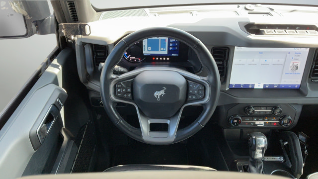 Used 2024 Ford Bronco Everglades AWD/4WD image 10