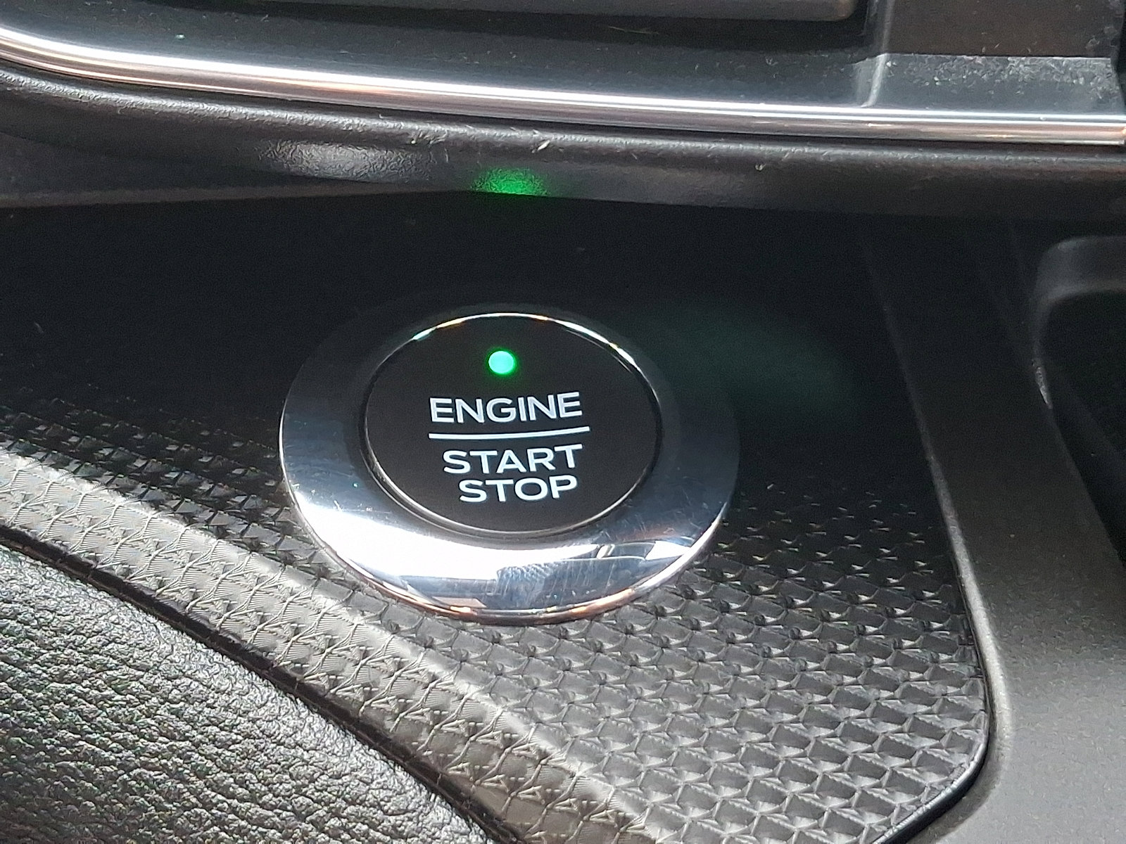 Used 2020 Ford Explorer ST image 26