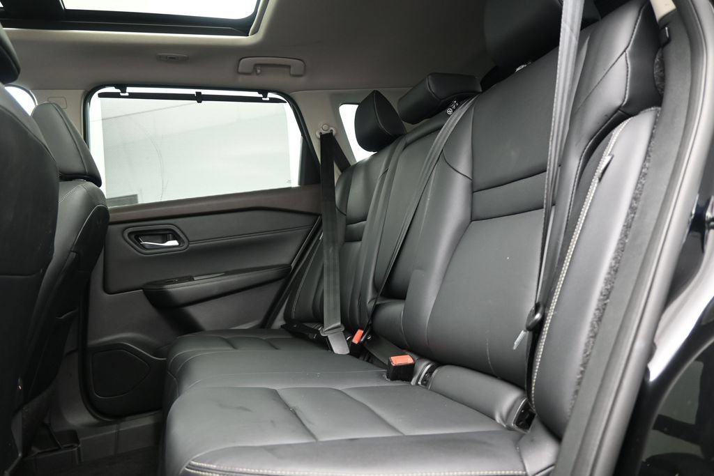 Certified 2023 Nissan Rogue SL w/ SL Premium Package AWD/4WD image 13