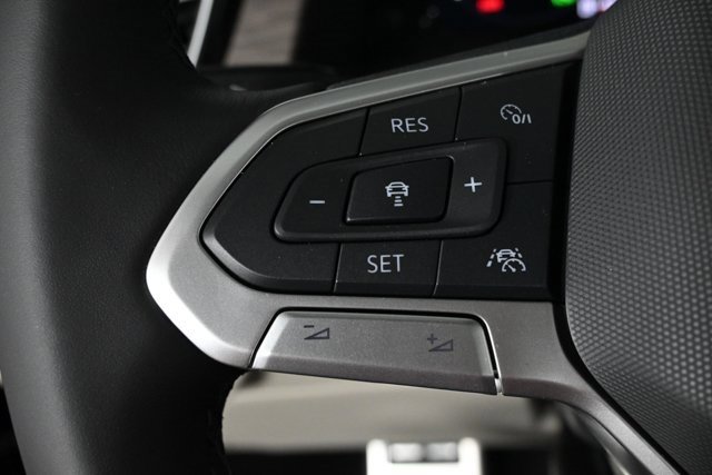 New 2025 Volkswagen Atlas SEL Premium R-Line image 25