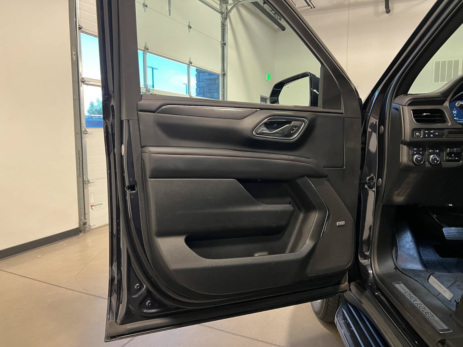 Used 2023 Chevrolet Tahoe RST w/ Luxury Package AWD/4WD image 29