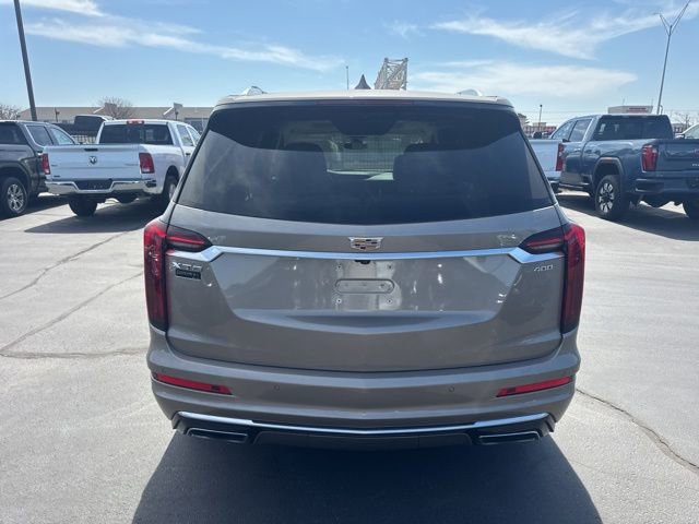 Used 2023 Cadillac XT6 Premium Luxury image 4