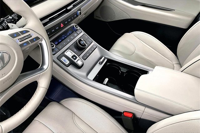 Used 2024 Hyundai Palisade Limited image 13