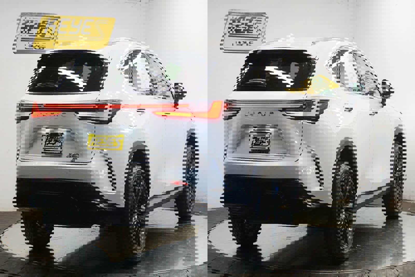 Used 2024 Lexus NX 450h+ Luxury image 4