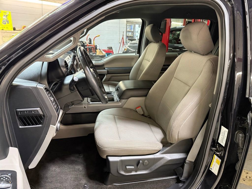 Used 2019 Ford F150 XLT w/ Equipment Group 302A Luxury AWD/4WD image 19