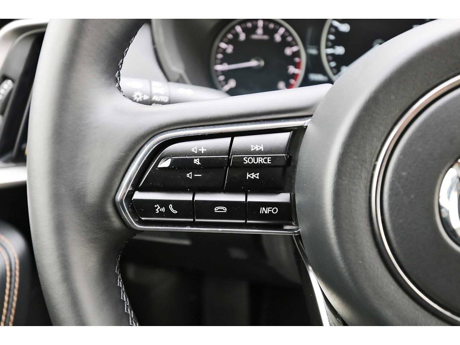 Used 2025 MAZDA CX-90 3.3 Turbo w/ Preferred Package image 16